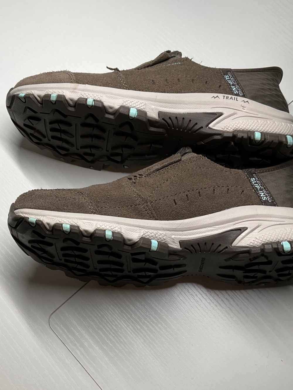 Skechers Women’s Slip-On “Trail” Sneakers in Dk Brown with-Teal Accents 7.5 - Picture 2 of 7